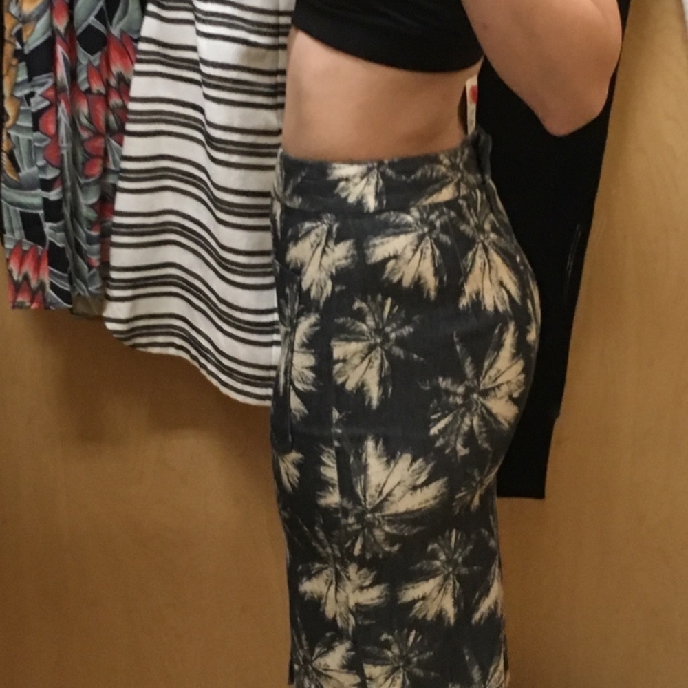 Print pencil skirt